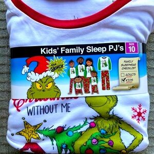 The Grinch Kids pajamas size 10
“It wouldn’t be Christmas without me” NW…